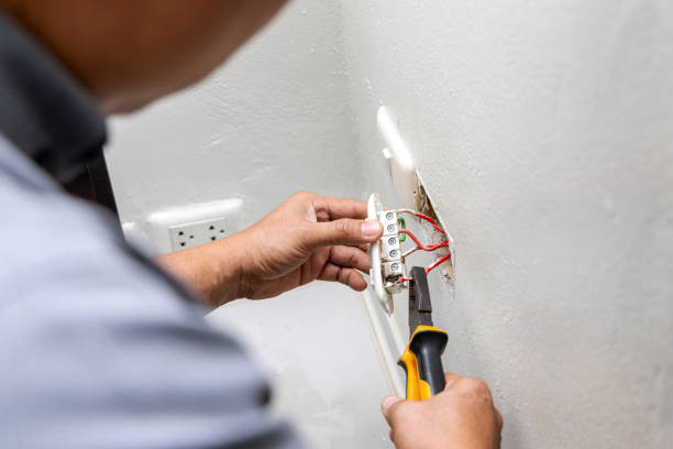Best Local Electrician Companies  in Lewiston, UT